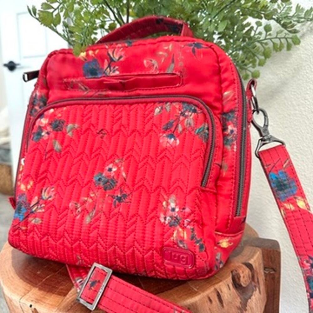 Lug Ranger Crossbody Floral Red Quilted‎ Lightweight Travel Everyday Bag Women